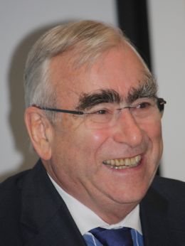 Theo Waigel - By J. Patrick Fischer (Own work) [CC BY 3.0 (http://creativecommons.org/licenses/by/3.0)], via Wikimedia Commons