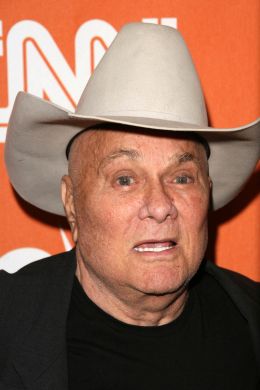 Anthony "Tony" Curtis - bukley/Shutterstock.com