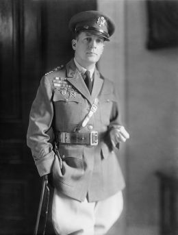 Douglas MacArthur - Everett Historical/Shutterstock.com