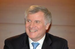 Horst Seehofer - 360b/Shutterstock.com