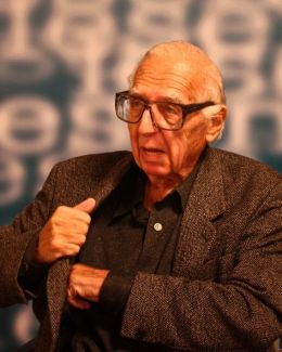 Georg Kreisler - By Georg_Kreisler.jpg: Marcel601 derivative work: Rabanus Flavus (Georg_Kreisler.jpg) [Public domain], via Wikimedia Commons