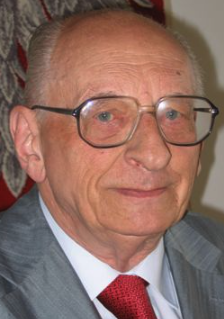 Wladyslaw Bartoszewski - By Mariusz Kubik, http://www.mariuszkubik.pl [Attribution or CC BY-SA 2.5 (http://creativecommons.org/licenses/by-sa/2.5)], via Wikimedia Commons