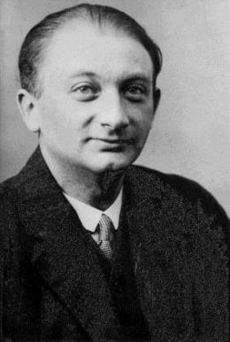 Joseph Roth - By s/a (http://cambridgeforecast.wordpress.com/2006/09/) [Public domain], via Wikimedia Commons