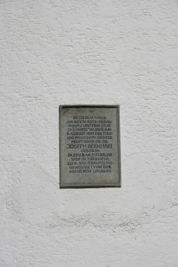 Josef Bernhart - By GFreihalter (Own work) [CC BY-SA 3.0 (http://creativecommons.org/licenses/by-sa/3.0)], via Wikimedia Commons