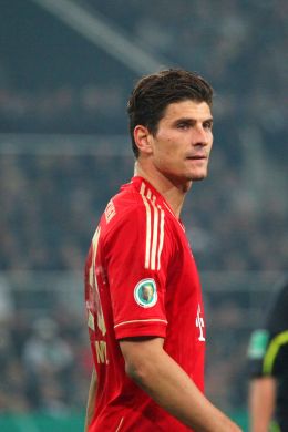 Mario Gomez - Fingerhut/Shutterstock.com