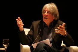 André Glucksmann - By Sno (Own work) [CC BY-SA 3.0 (http://creativecommons.org/licenses/by-sa/3.0)], via Wikimedia Commons