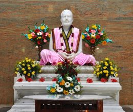 Sri Ramakrishna - Jayakumar/Shutterstock.com