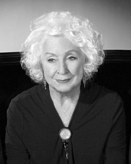 Danielle Darrieux - By DARRIEUX_Danielle-24x30-2008.jpg: Studio Harcourt derivative work: Materialscientist (DARRIEUX_Danielle-24x30-2008.jpg) [CC BY 3.0 (http://creativecommons.org/licenses/by/3.0)], via Wikimedia Commons