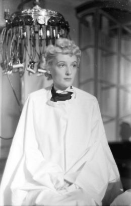 Gisela Schlüter - Willy Pragher [CC BY 3.0 (http://creativecommons.org/licenses/by/3.0)], via Wikimedia Commons