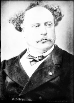 Alexandre Dumas (Der Jüngere) - Everett Historical/Shutterstock.com