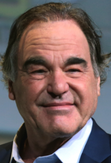 Oliver Stone - de.wikipedia.org