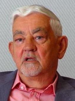 Horst Ehmke - By Holger Noß (Own work) [CC BY-SA 2.5 (http://creativecommons.org/licenses/by-sa/2.5)], via Wikimedia Commons