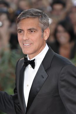 George Clooney - By Nicolas Genin (66ème Festival de Venise (Mostra)) [CC BY-SA 2.0 (http://creativecommons.org/licenses/by-sa/2.0)], via Wikimedia Commons