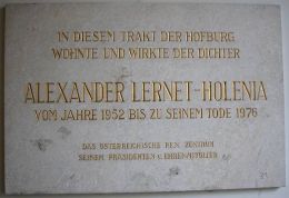 Alexander Maria Norbert Lernet-Holenia - By GuentherZ (GuentherZ) [GFDL (http://www.gnu.org/copyleft/fdl.html) or CC-BY-SA-3.0 (http://creativecommons.org/licenses/by-sa/3.0/)], via Wikimedia Commons