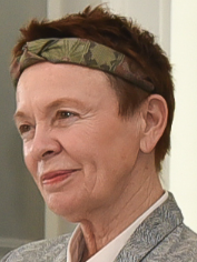 Laurie Anderson - https://en.wikipedia.org/wiki/Laurie_Anderson