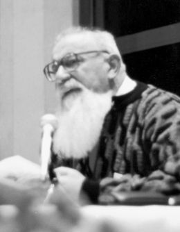 Lew Kopelew - By Elke Wetzig (Elya) (Own work) [GFDL (http://www.gnu.org/copyleft/fdl.html) or CC-BY-SA-3.0 (http://creativecommons.org/licenses/by-sa/3.0/)], via Wikimedia Commons