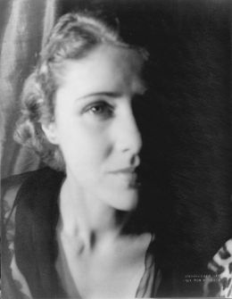 Claire Boothe-Luce - Carl Van Vechten [Public domain], via Wikimedia Commons