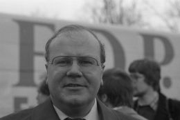 Dr. Martin Bangemann - Bundesarchiv, B 145 Bild-F055742-0020 / Wegmann, Ludwig / CC-BY-SA 3.0 [CC BY-SA 3.0 de (http://creativecommons.org/licenses/by-sa/3.0/de/deed.en)], via Wikimedia Commons