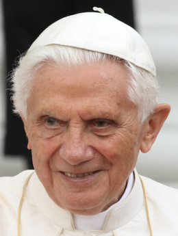 Papst Benedikt XVI. - vipflash/Shutterstock.com