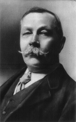 Sir Arthur Conan Doyle - Arnold Genthe [Public domain], via Wikimedia Commons