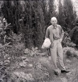 Jean Dubuffet - Paolo Monti [CC BY-SA 4.0 (http://creativecommons.org/licenses/by-sa/4.0)], via Wikimedia Commons